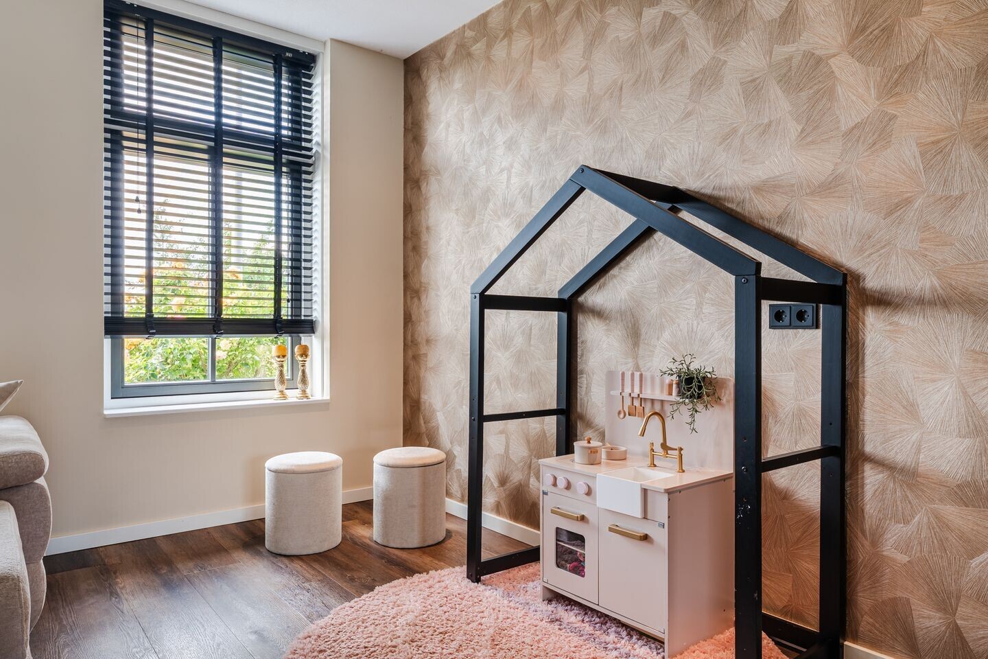 Tussenwoning te koop: Veldbeemd 14, Meppel
