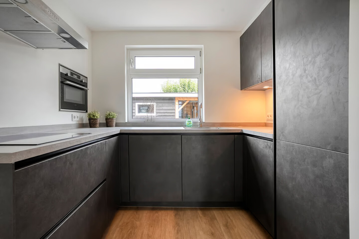 Hoekwoning te koop: Heinsiusstraat 144, Meppel