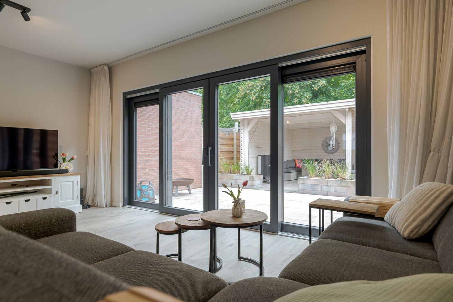 Tussenwoning te koop: St. Pietersland 26, Meppel