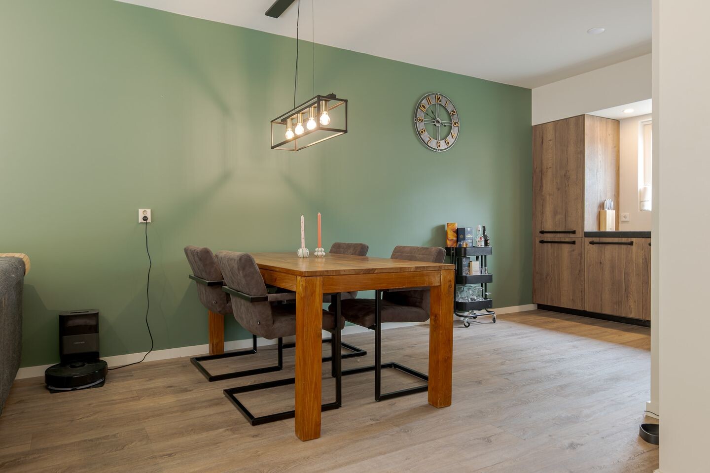 Tussenwoning te koop: St. Pietersland 26, Meppel