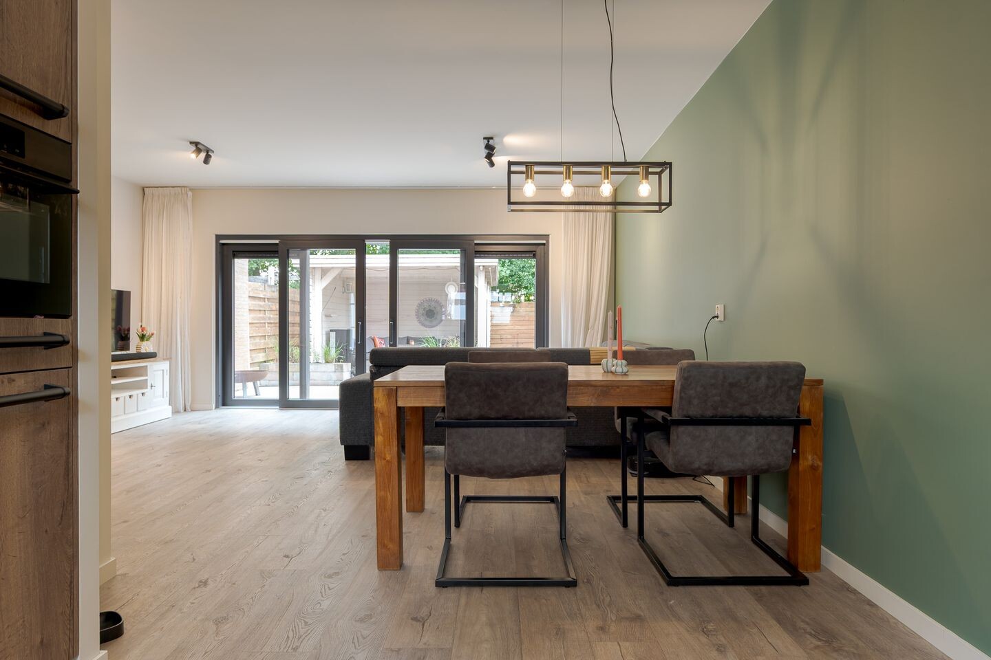 Tussenwoning te koop: St. Pietersland 26, Meppel