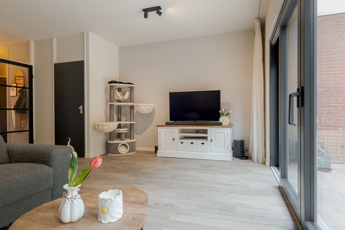 Tussenwoning te koop: St. Pietersland 26, Meppel