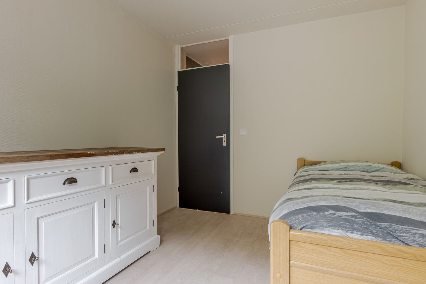 Tussenwoning te koop: St. Pietersland 26, Meppel