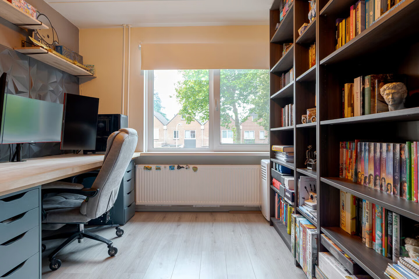 Tussenwoning te koop: St. Pietersland 26, Meppel