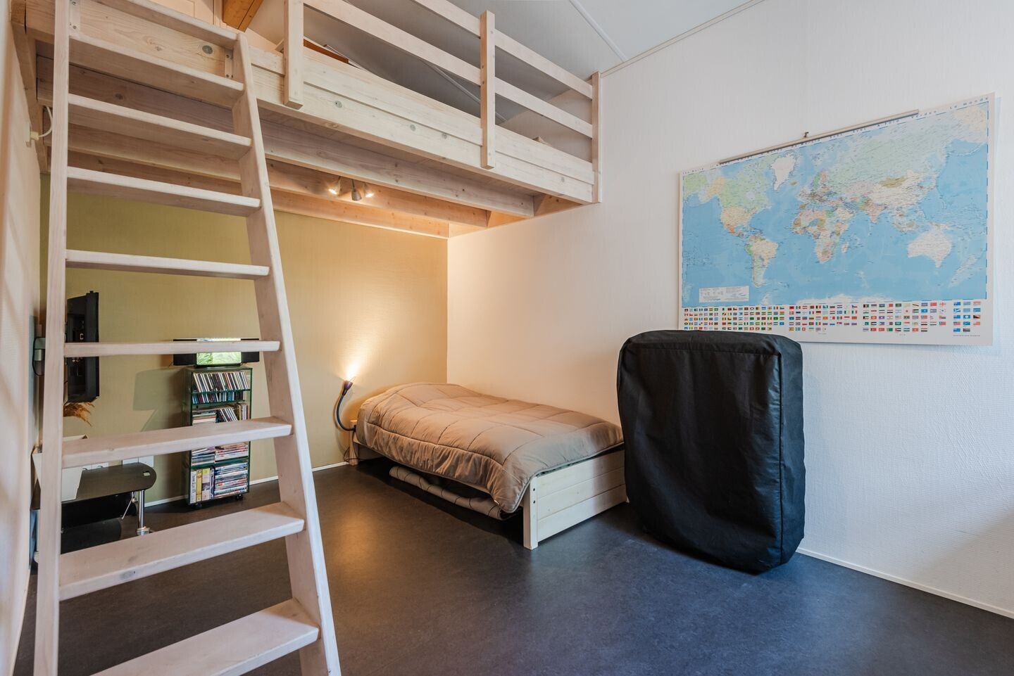 Vrijstaande woning te koop: Eikepage 21, Meppel