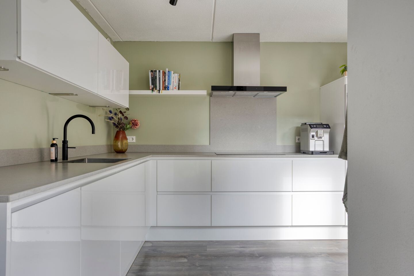Tussenwoning te koop: Tauvlinder 43, Meppel
