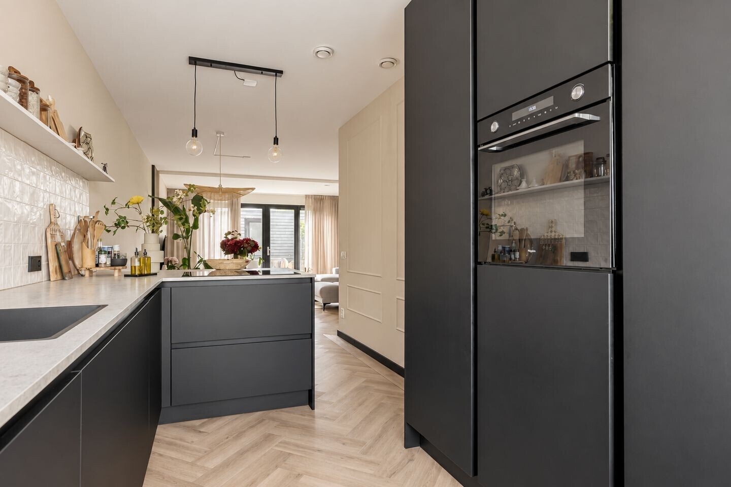 Tussenwoning te koop: Valeriaan 48, Meppel