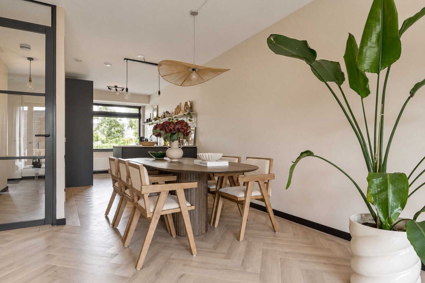 Tussenwoning te koop: Valeriaan 48, Meppel