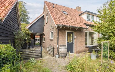 Ds A.C. van Raalteweg 1