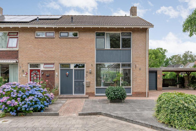Dr. van den Bergstraat 10