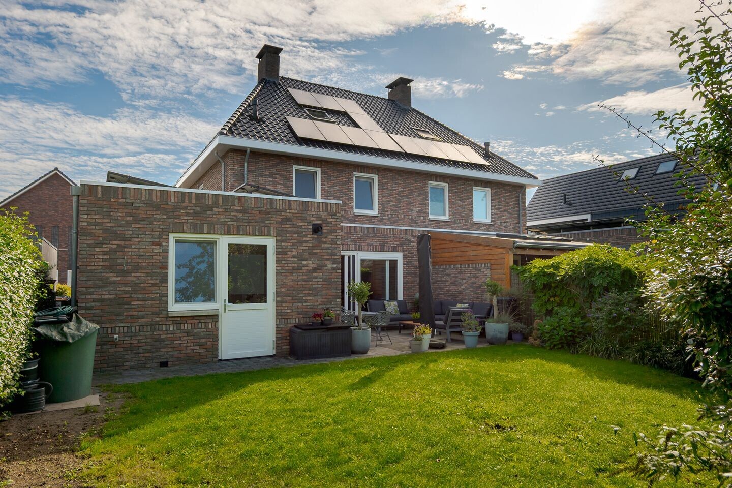 Twee-onder-één-kap te koop: De Ryge 42, Nijeveen