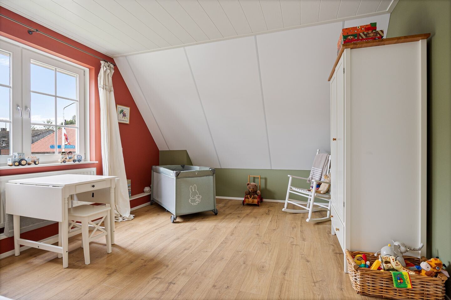 Vrijstaande woning te koop: Mr. Harm Smeengeweg 2, Koekange