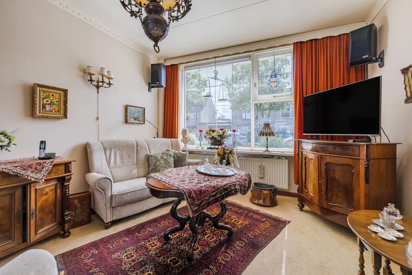 Tussenwoning te koop: Prinses Margrietlaan 14, Koekange