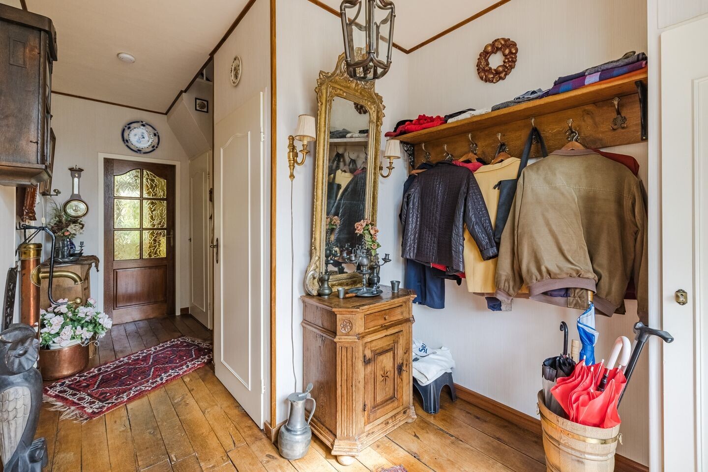 Tussenwoning te koop: Prinses Margrietlaan 14, Koekange