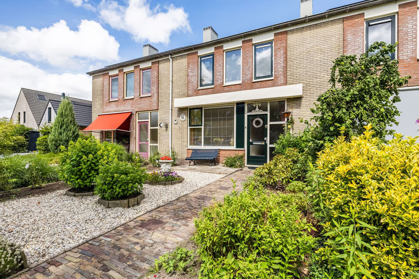Tussenwoning te koop: Prinses Margrietlaan 14, Koekange
