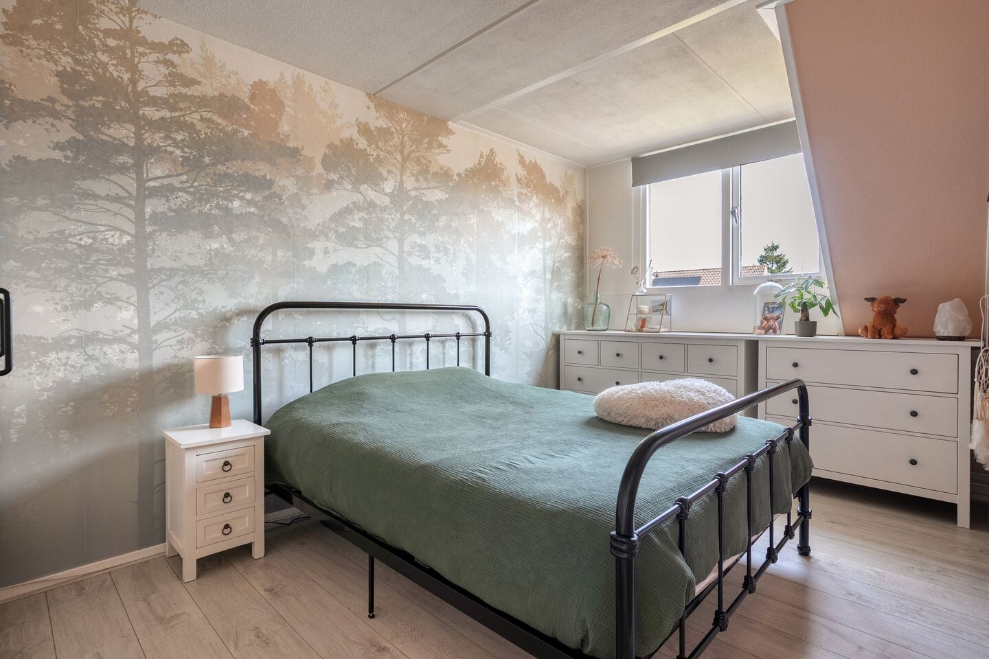 Twee-onder-één-kap te koop: De Wilgen 9, Koekange