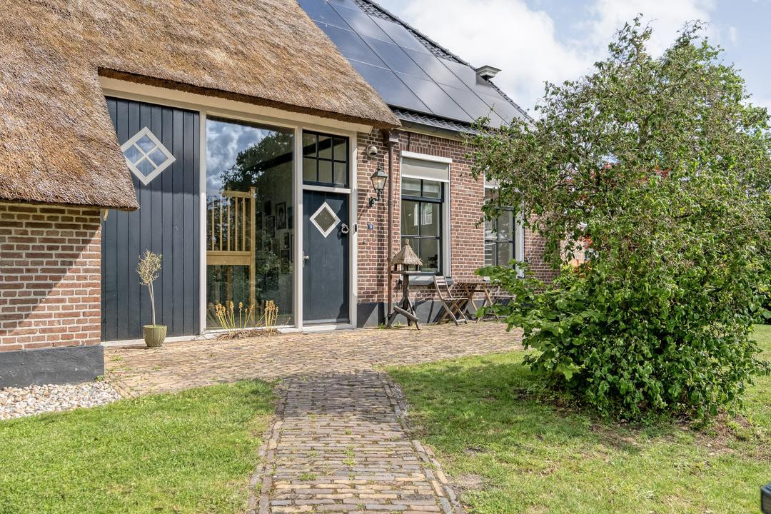 Vrijstaande woning te koop: van Helomaweg 17, Havelte