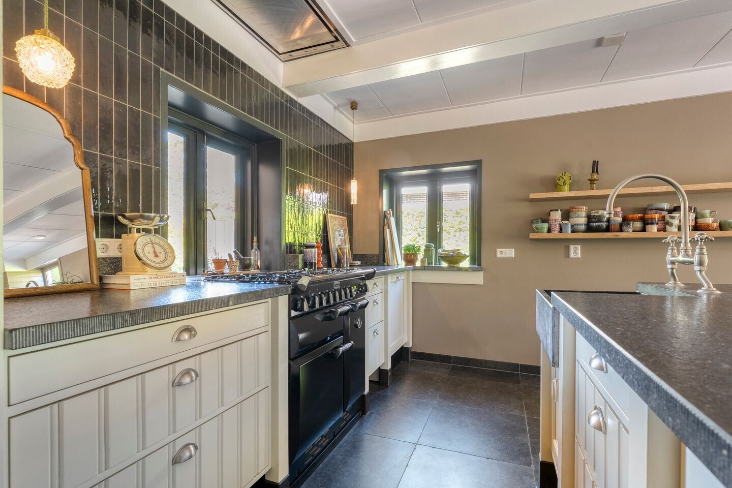 Twee-onder-één-kap te koop: Hoofdstraat 54A, Diever