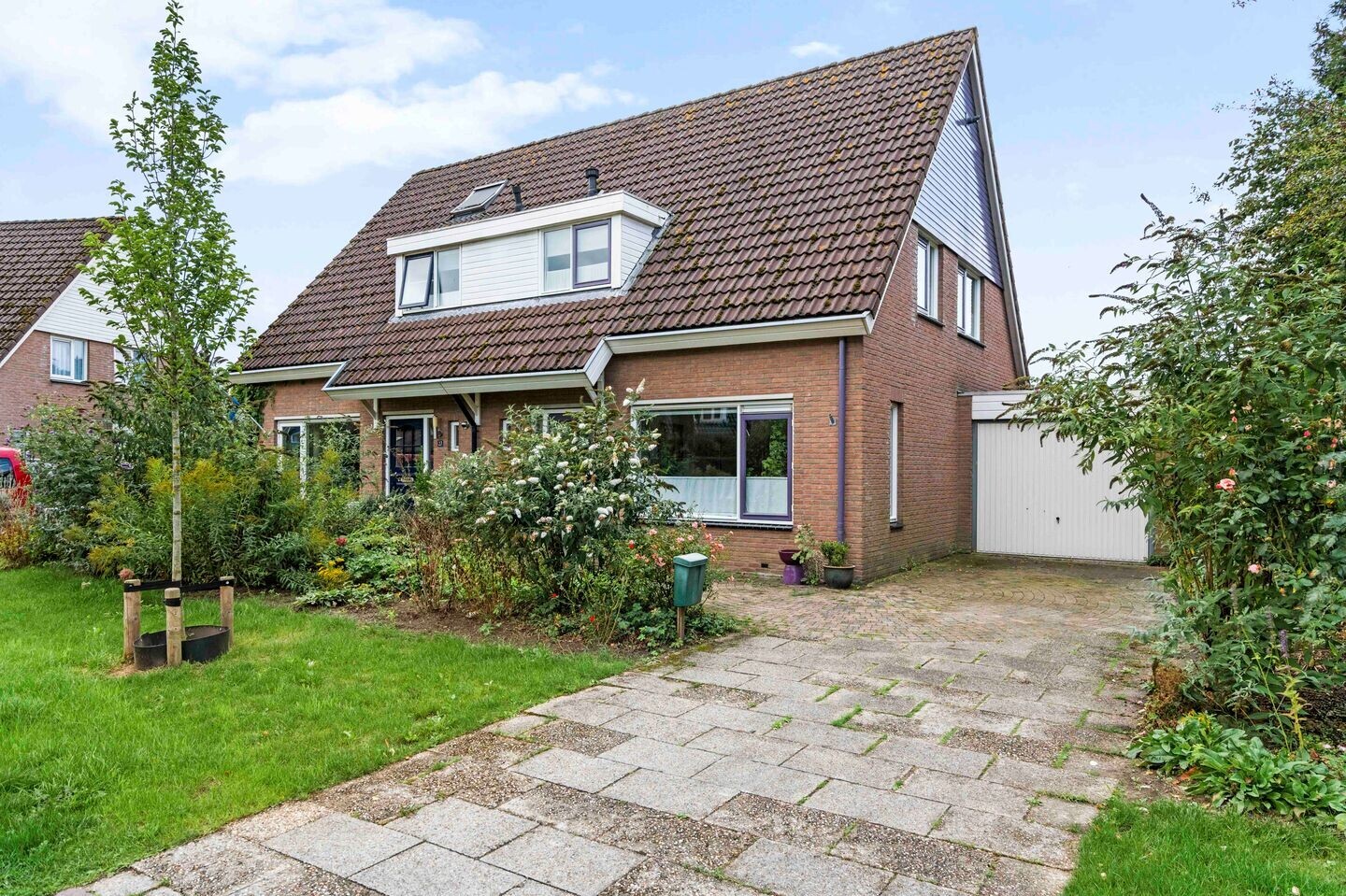 Twee-onder-één-kap te koop: Brugesakker 29, Dwingeloo