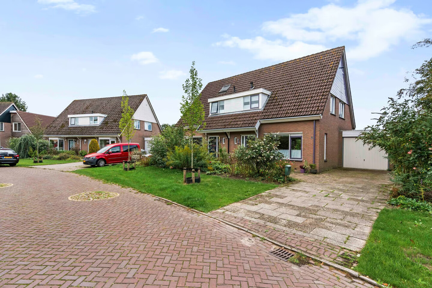 Twee-onder-één-kap te koop: Brugesakker 29, Dwingeloo