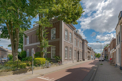 Van Karnebe. 67-J