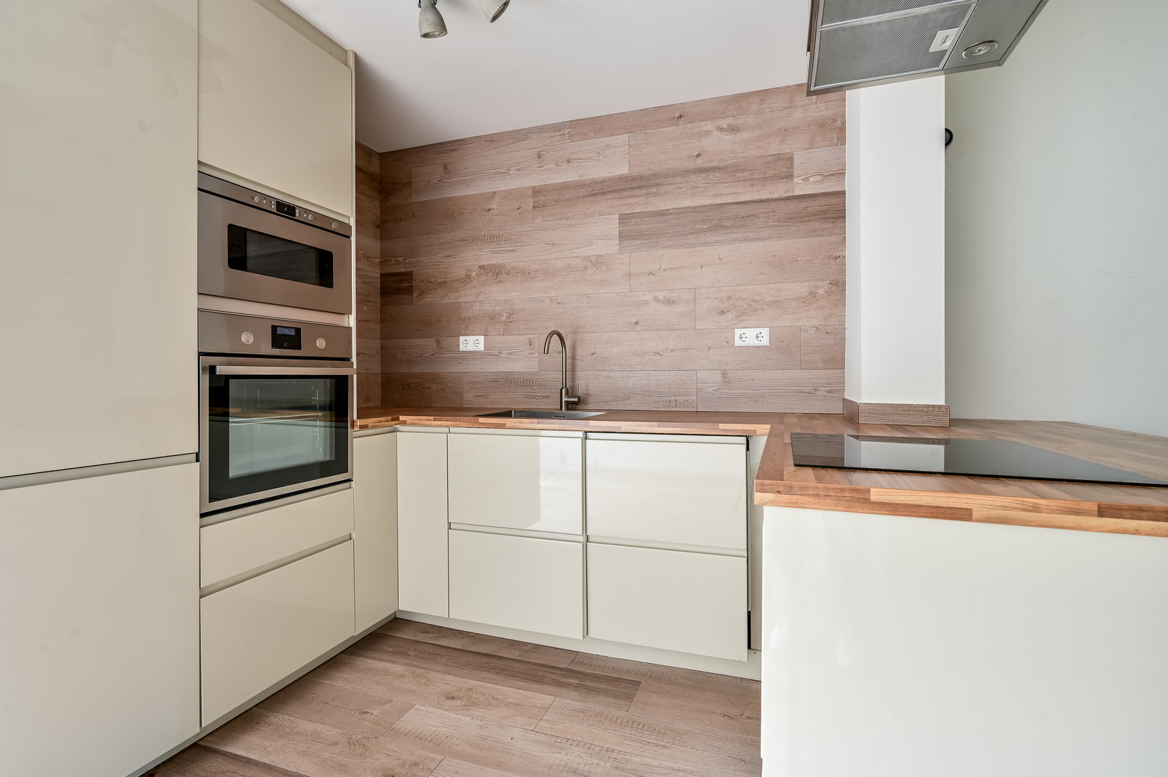 Tussenwoning te koop: Begoniastraat 44, Zwolle