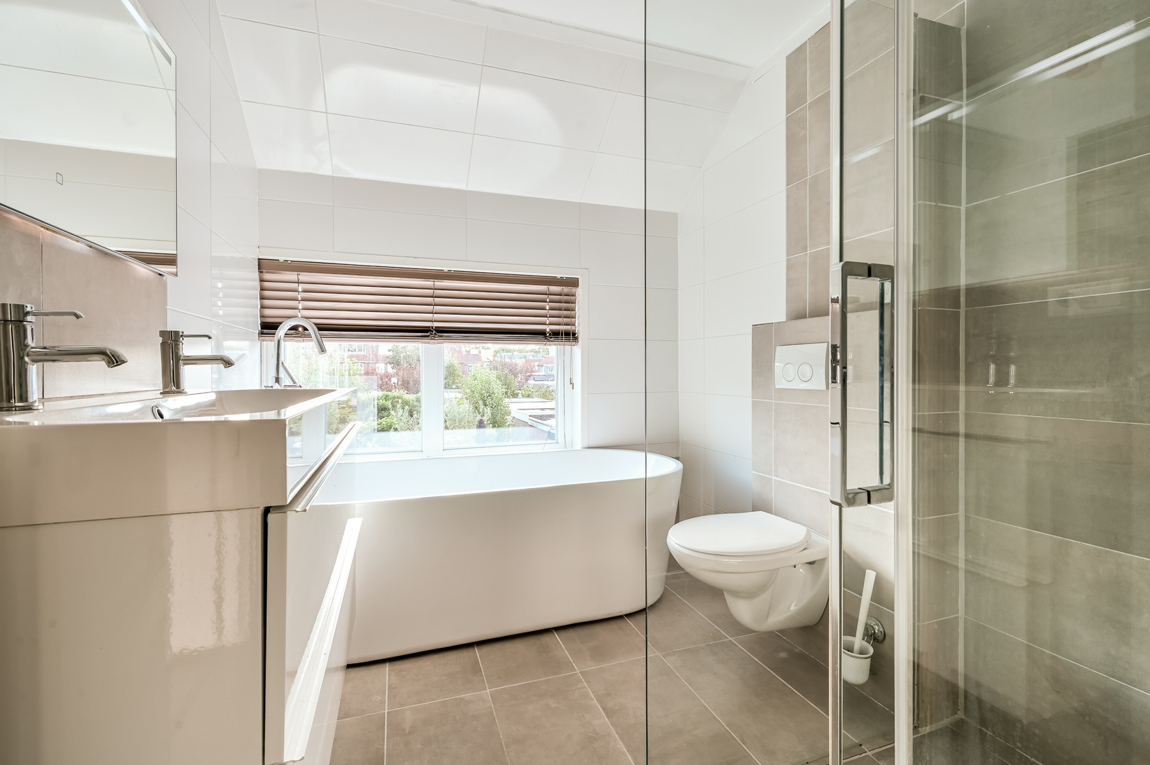 Tussenwoning te koop: Begoniastraat 44, Zwolle