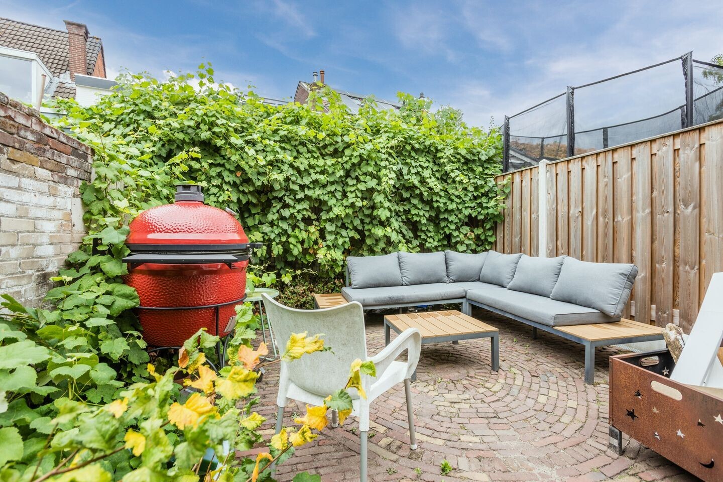 Tussenwoning te koop: Molenweg 143, Zwolle