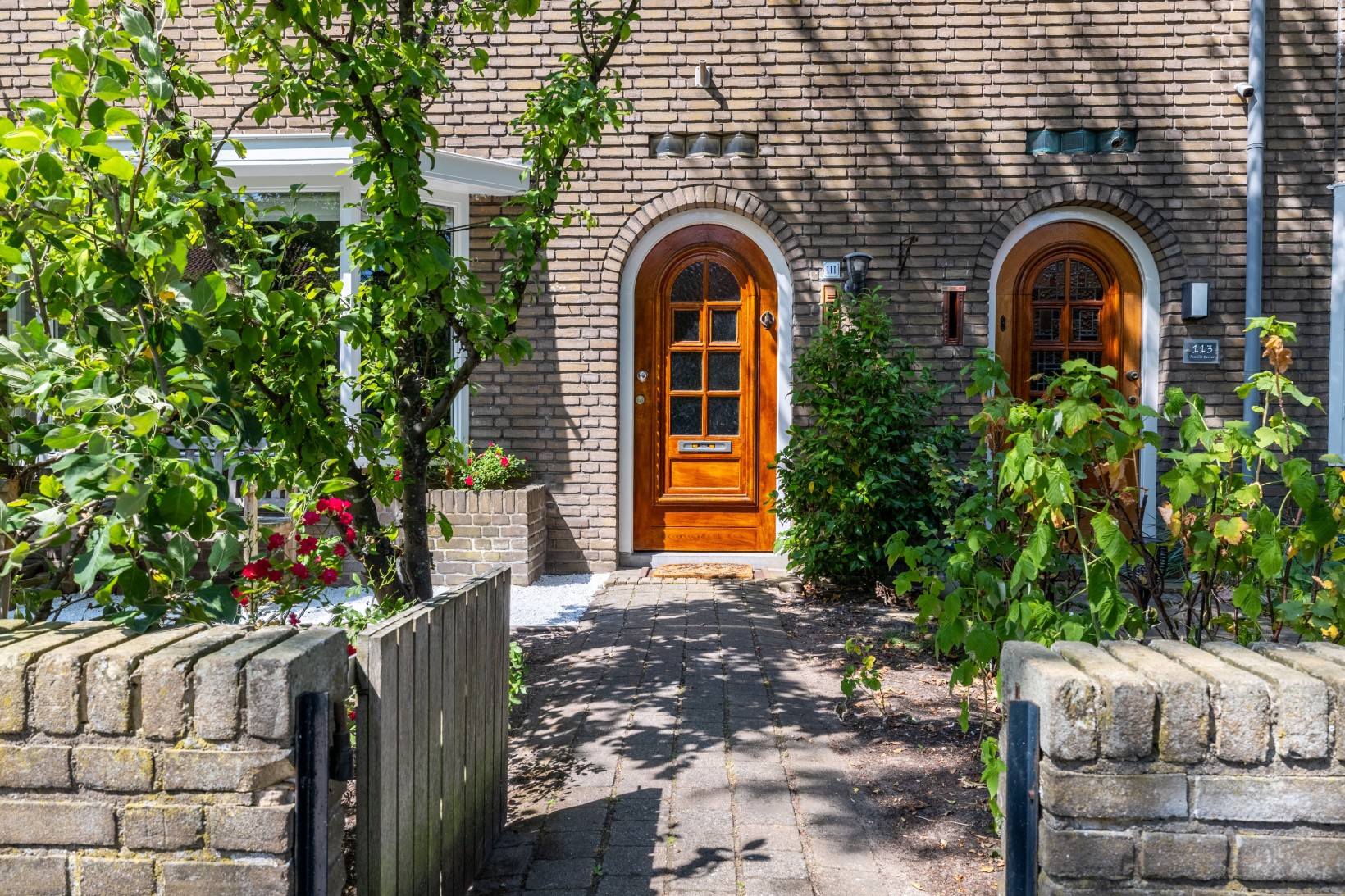 Tussenwoning te koop: Hortensiastraat 111, Zwolle