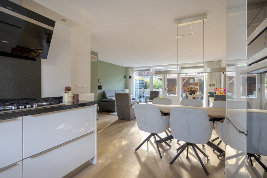 Tussenwoning te koop: Rochussenware 26, Zwolle