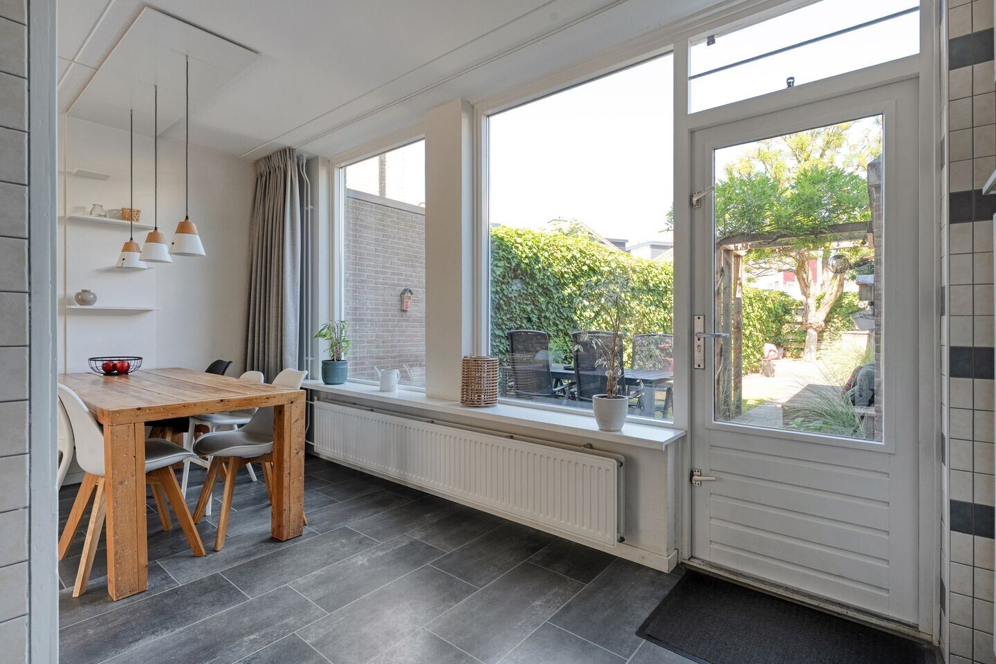 Tussenwoning te koop: Van Hemertmarke 5, Zwolle