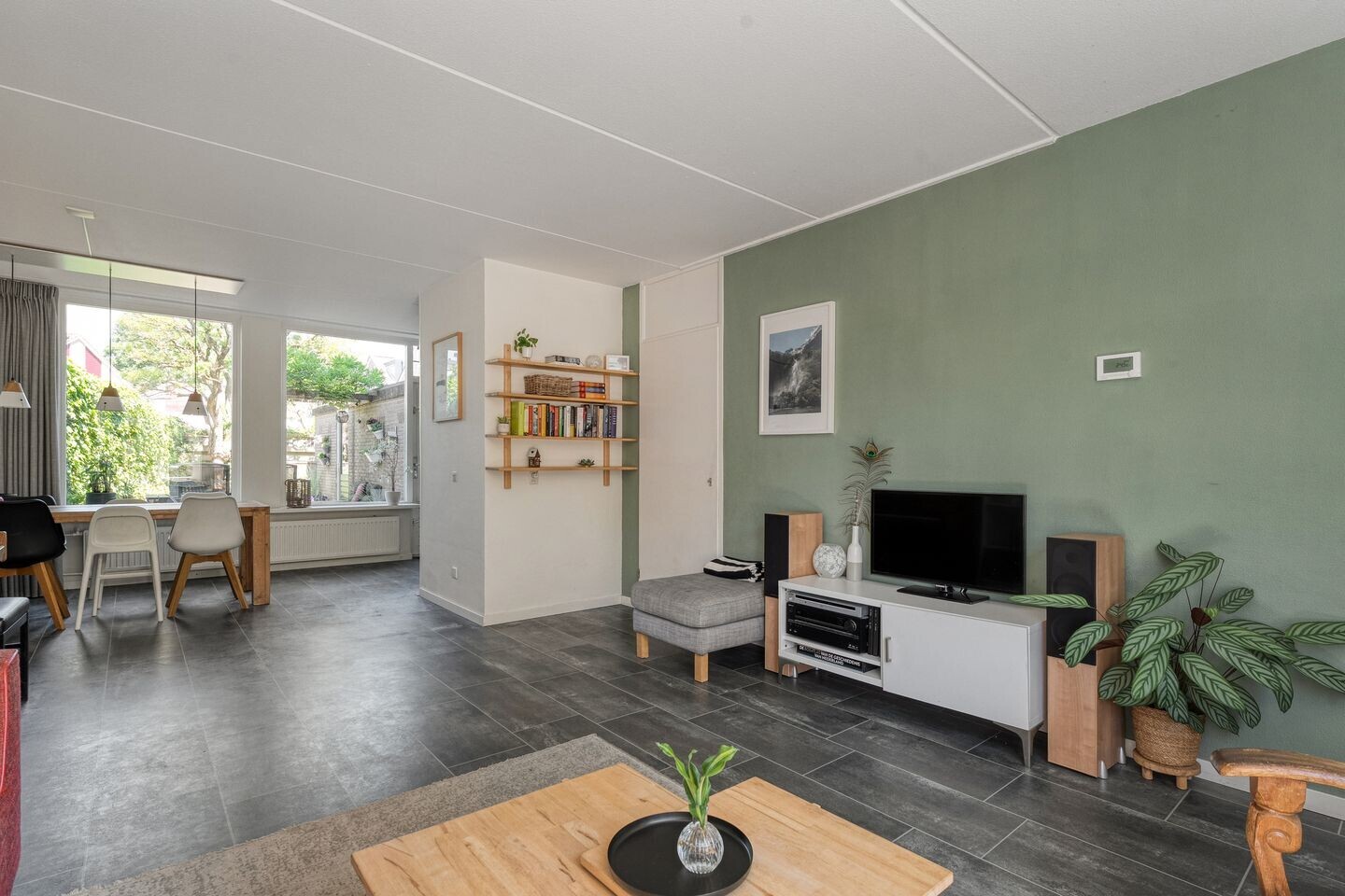 Tussenwoning te koop: Van Hemertmarke 5, Zwolle