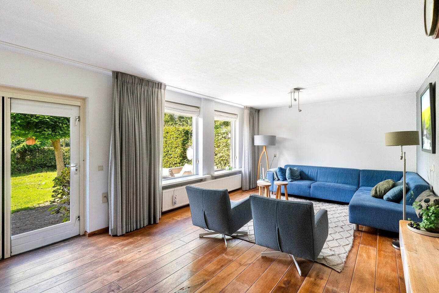 Hoekwoning te koop: Van Middachtenmarke 9, Zwolle