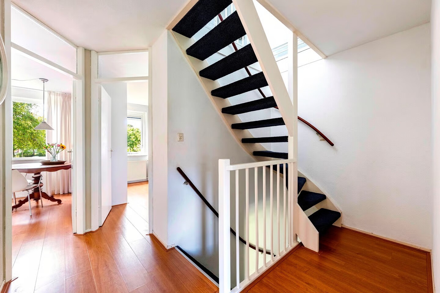 Hoekwoning te koop: Van Middachtenmarke 9, Zwolle