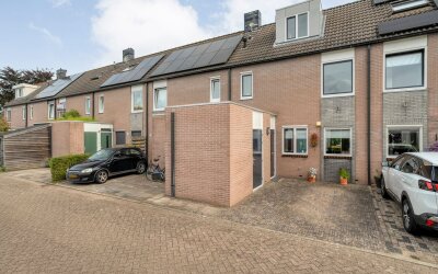 Flora Bilderbeekstraat 25
