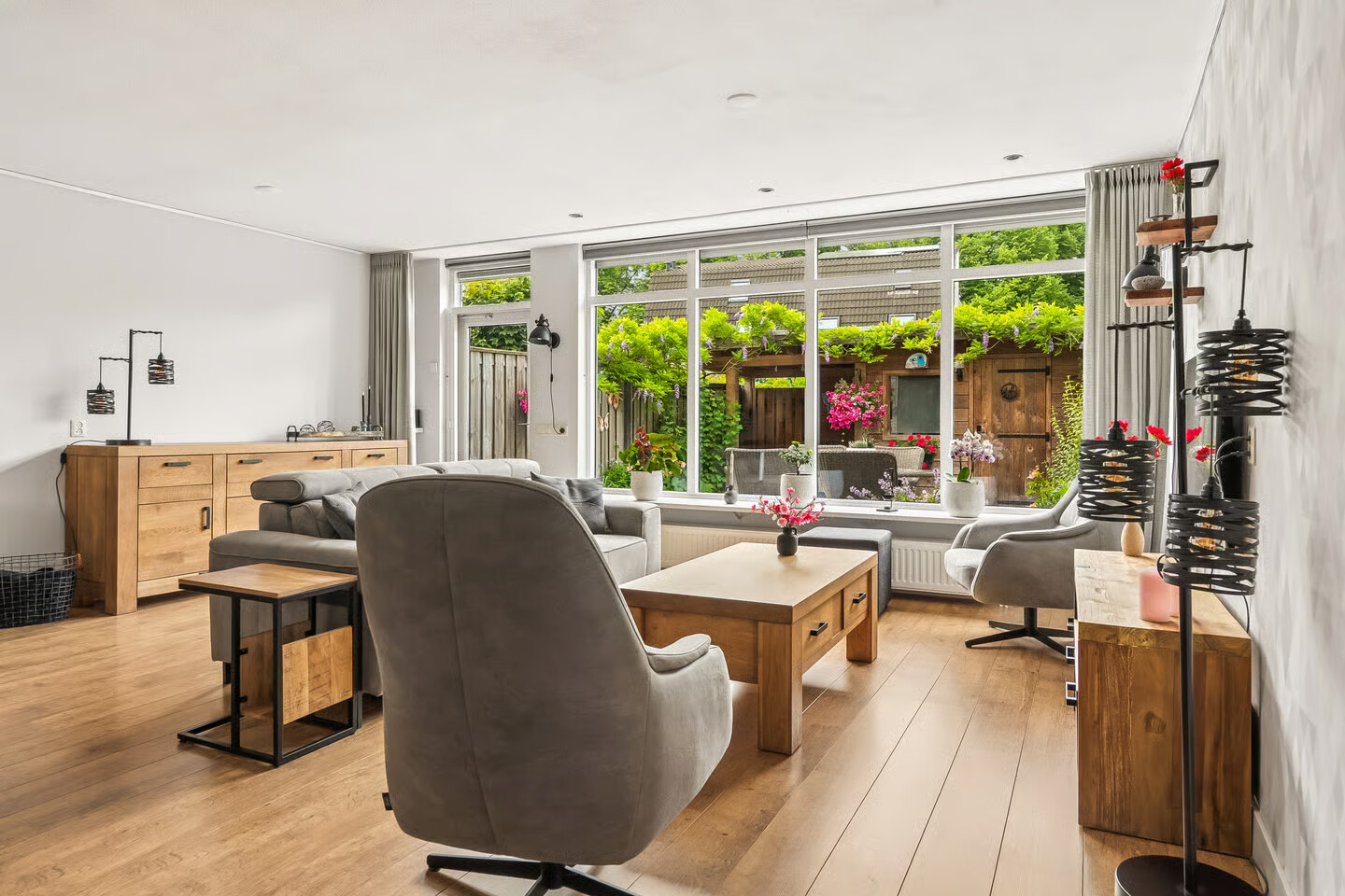 Tussenwoning te koop: Jofferenlaan 31, Zwolle