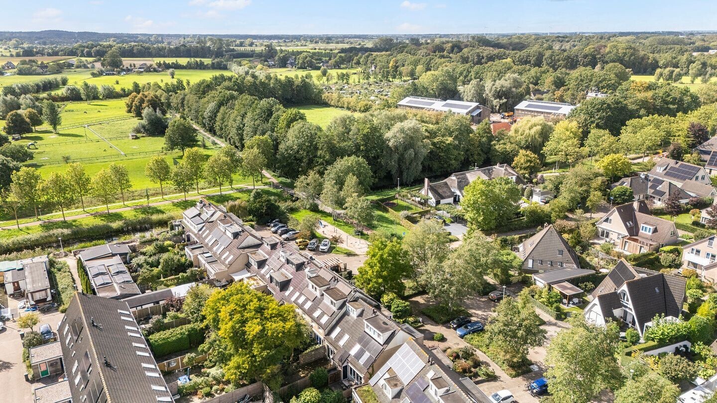 Tussenwoning te koop: Karperkolk 39, Zwolle