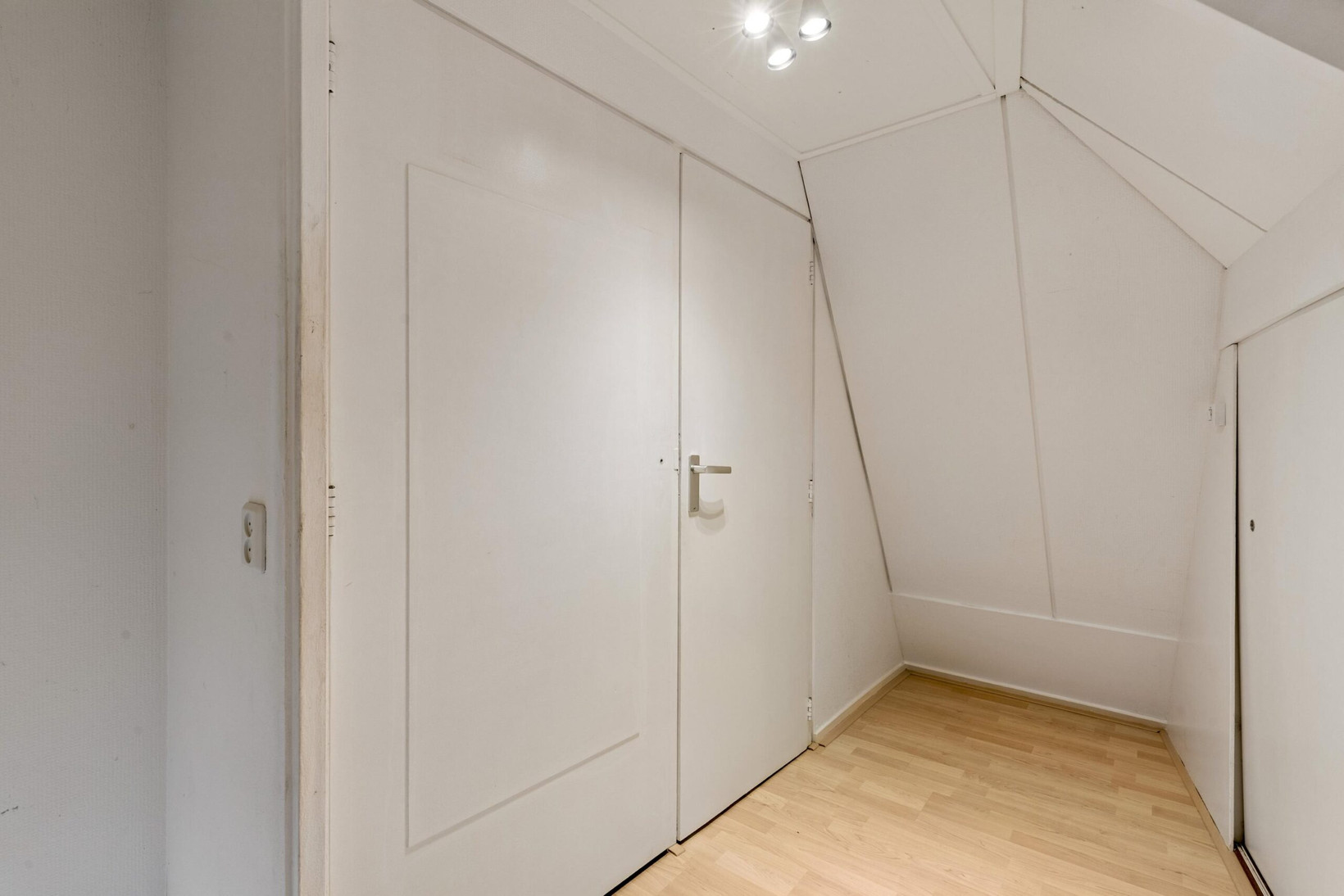 Tussenwoning te koop: Vechtstraat 51, Zwolle