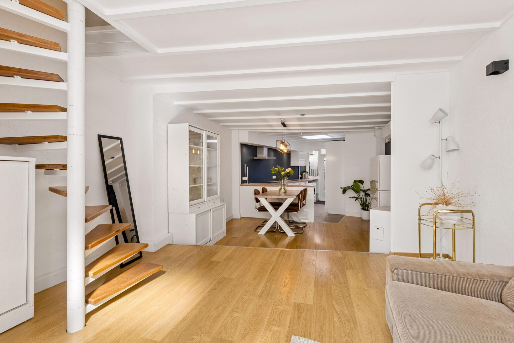 Tussenwoning te koop: Vechtstraat 51, Zwolle