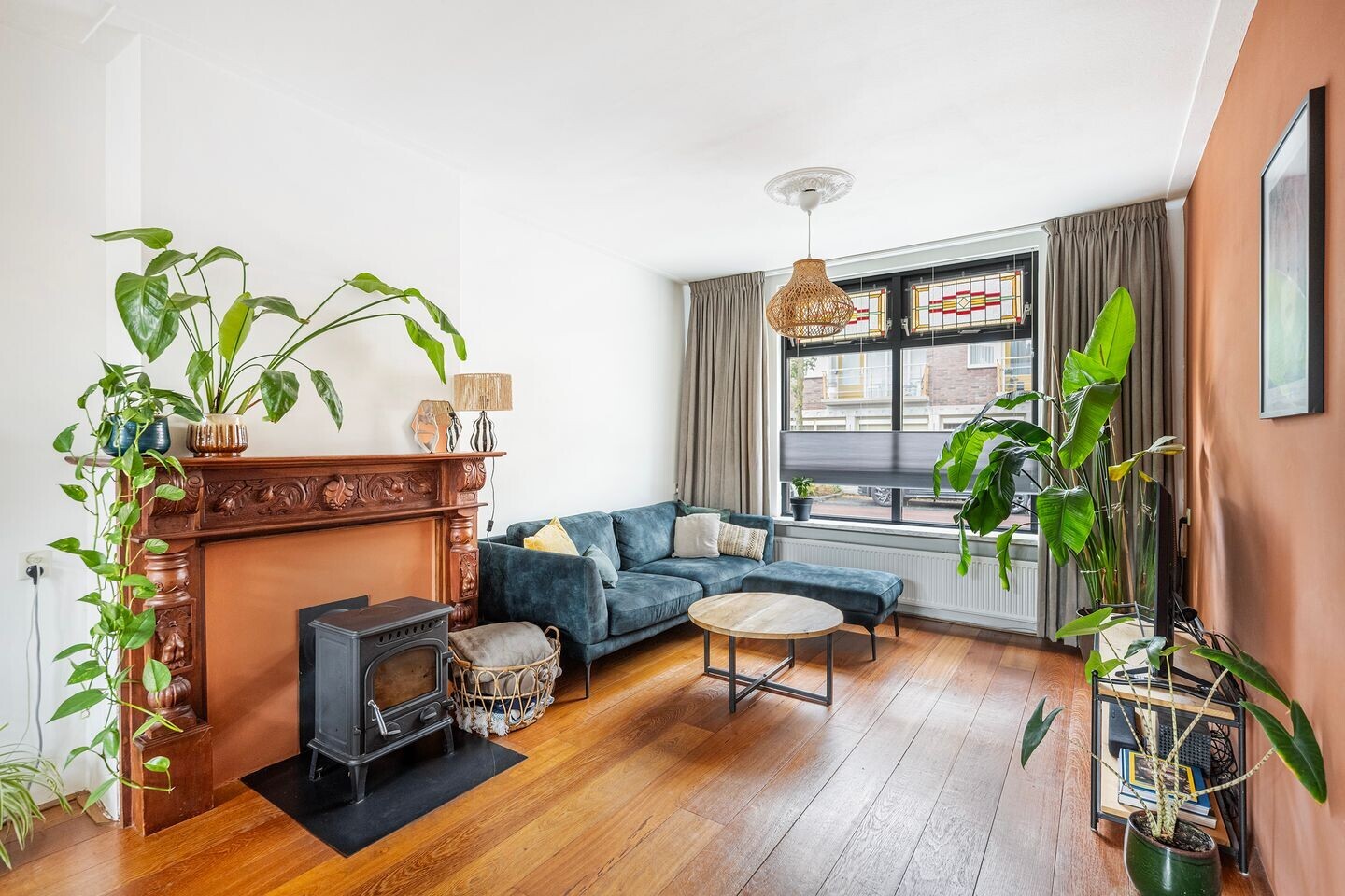 Tussenwoning te koop: Rembrandtlaan 37, Zwolle