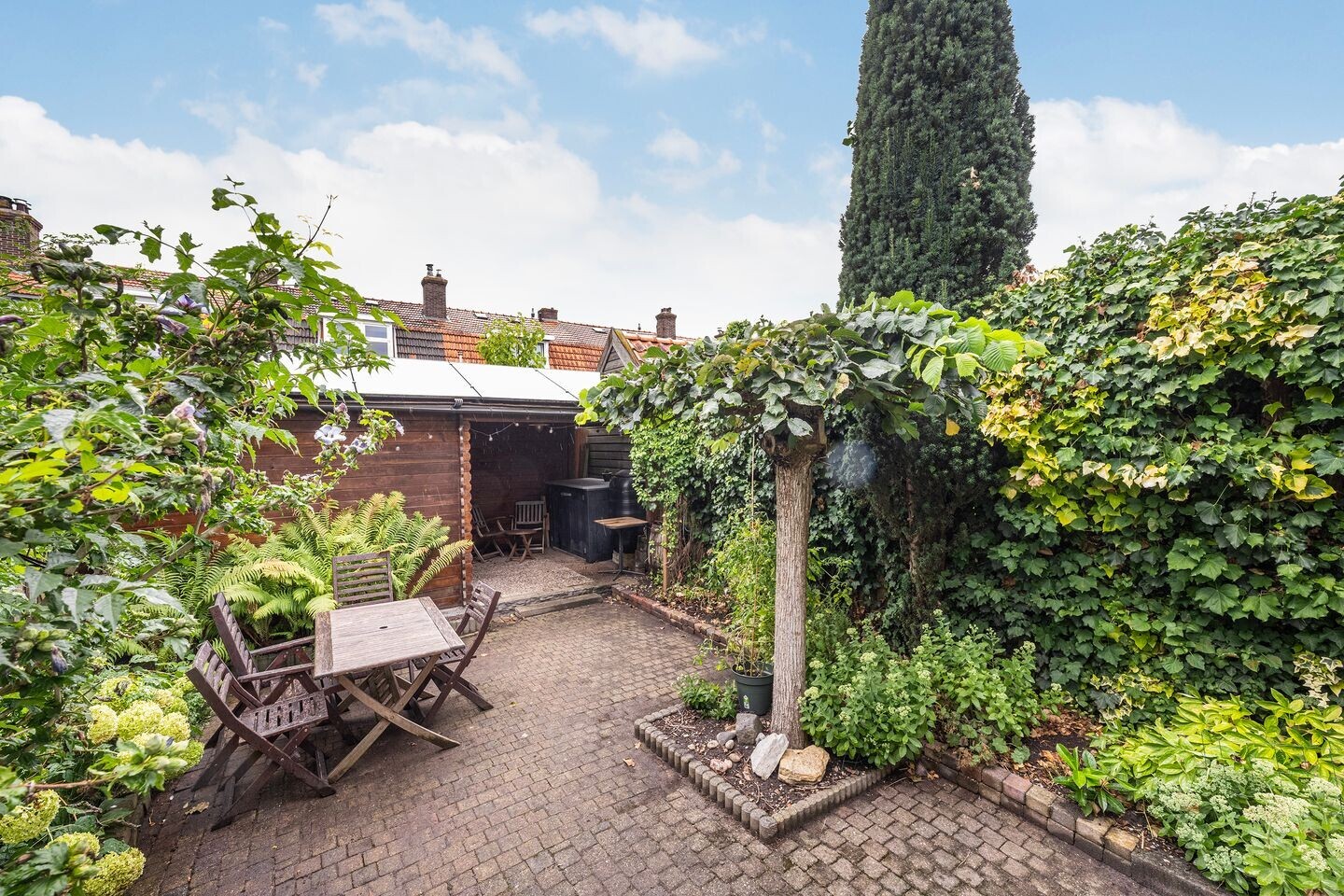 Tussenwoning te koop: Rembrandtlaan 37, Zwolle