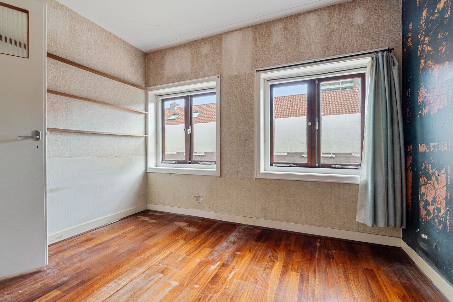 Tussenwoning te koop: De Genestetstraat 55, Zwolle