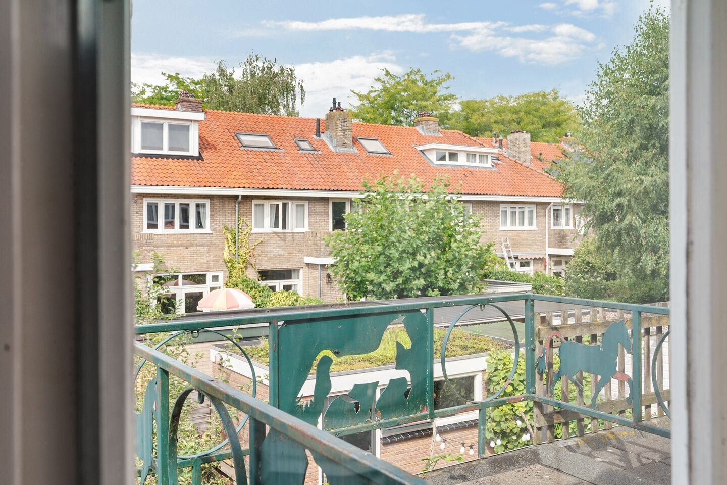 Tussenwoning te koop: De Genestetstraat 55, Zwolle