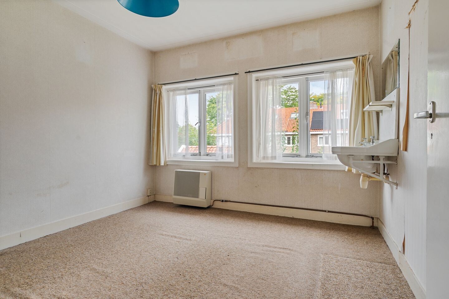 Tussenwoning te koop: De Genestetstraat 55, Zwolle