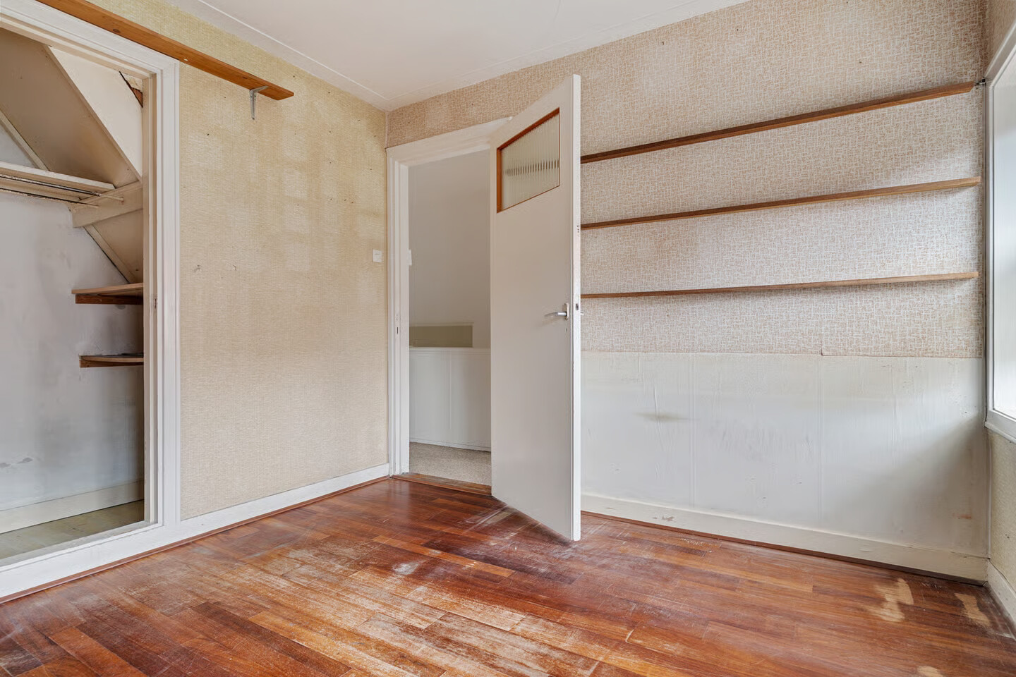 Tussenwoning te koop: De Genestetstraat 55, Zwolle