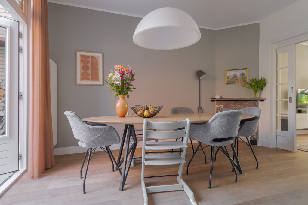 Tussenwoning te koop: Tesselschadestraat 25, Zwolle
