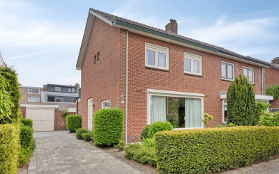 Carry van Bruggenstraat 12
