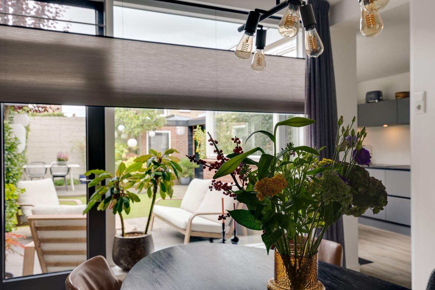 Twee-onder-één-kap te koop: Carry van Bruggenstraat 6, Zwolle