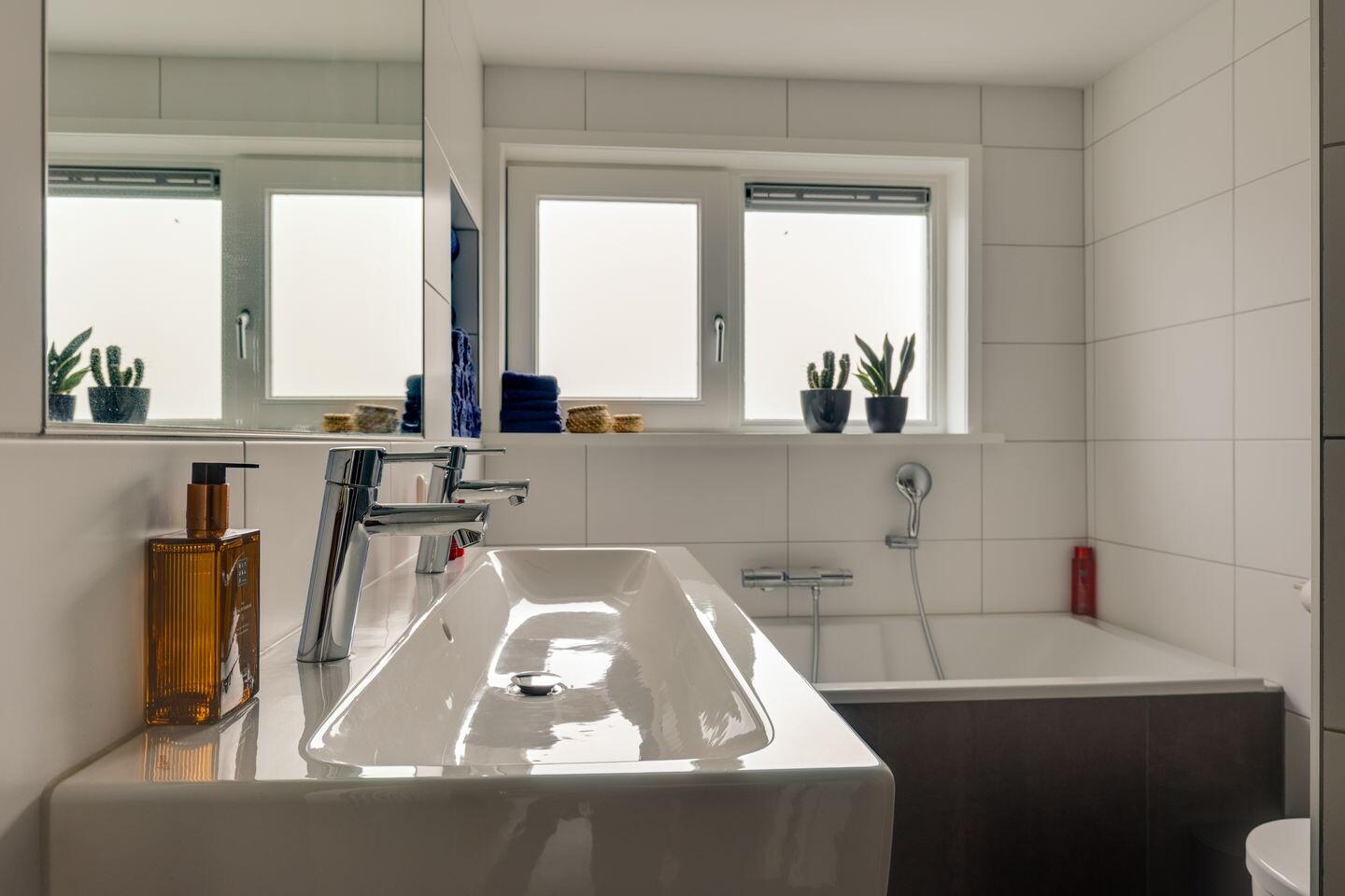 Twee-onder-één-kap te koop: Carry van Bruggenstraat 6, Zwolle