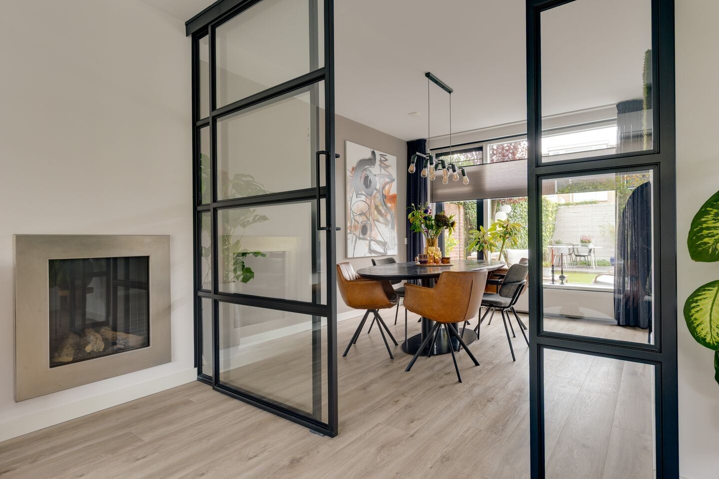 Twee-onder-één-kap te koop: Carry van Bruggenstraat 6, Zwolle